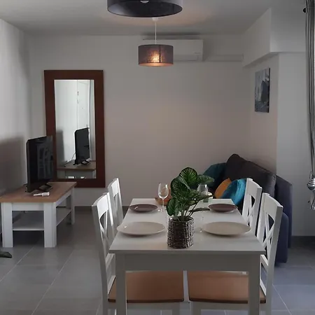 Superbe T2 Climatise Avec Terrasse - 4 Pers, Ascenseur, Parking Prive, A 400m De La - Fr-1-727-15 *