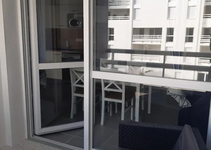 Beau T2 Climatise, 2eme Etage, 4 Pers, Parking Prive - Fr-1-727-15 *